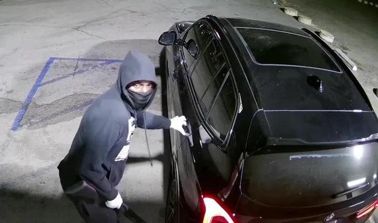 Один из грабителей