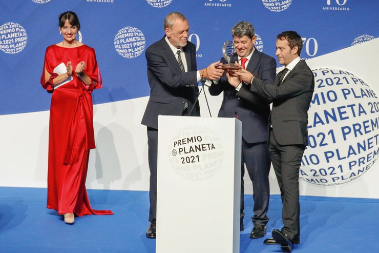 кармен мола, ікона фемінізму, іспанська література, фемінізм, літературна премія