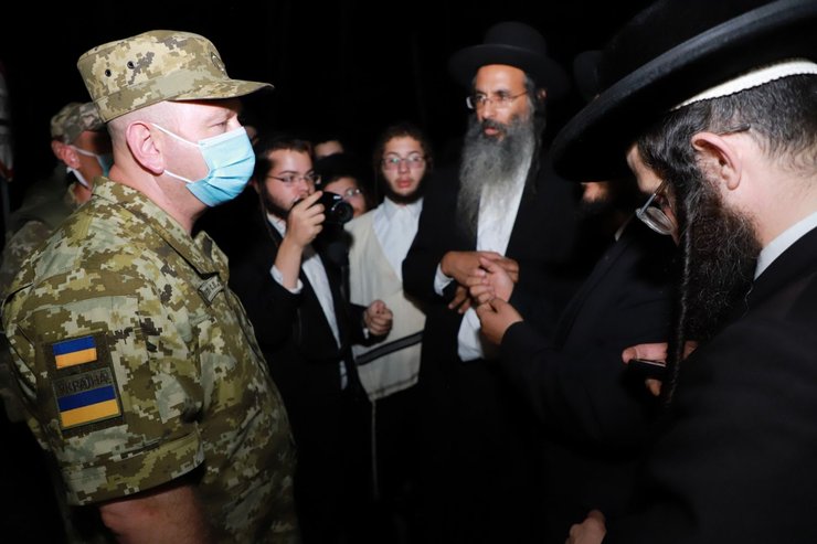 паломники, евреи, хасиды, граница, умань, беларусь, дайнеко