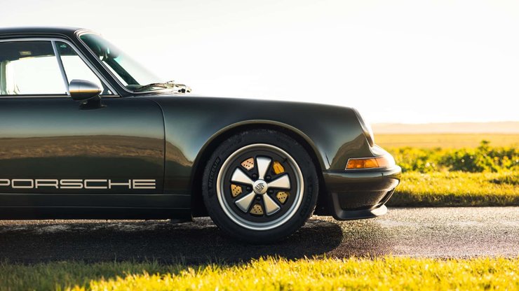 Porsche 911 GBR002