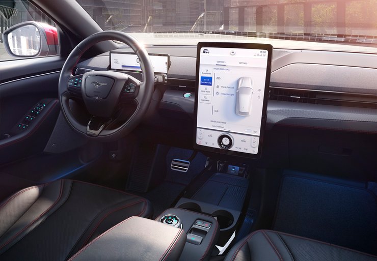 салон Ford Mustang Mach-E, Ford Mustang, новый Ford Mustang Mach-E, электромобиль Ford Mustang, кроссовер Ford