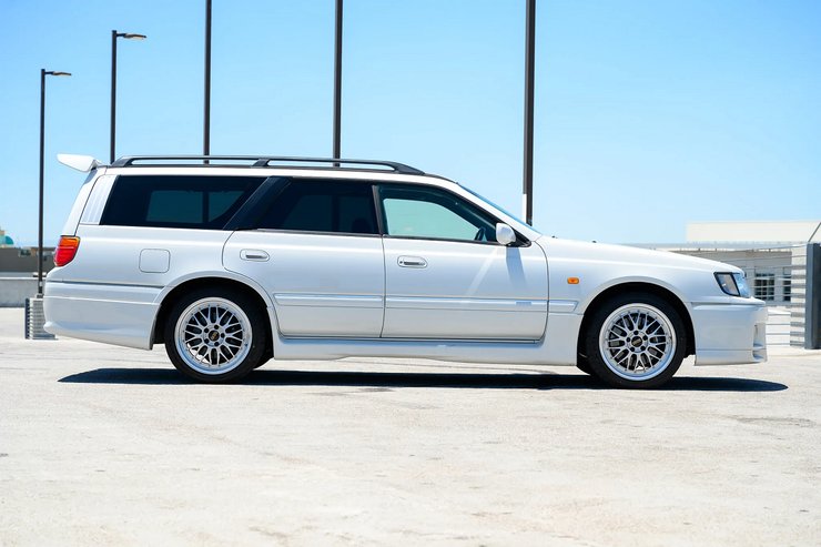 Nissan Stagea 260RS Autech