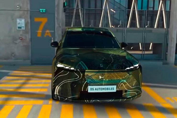 кроссовер DS №7