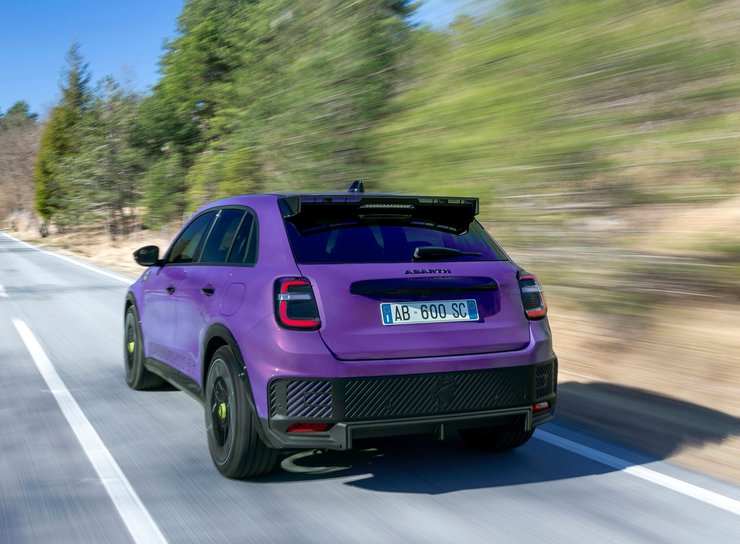 Abarth 600e, abarth 600e scorpionissima, Fiat 600, Fiat 600e, электромобиль Fiat
