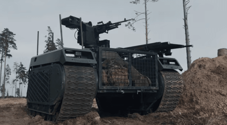 Наземний дрон THeMIS на полі бою