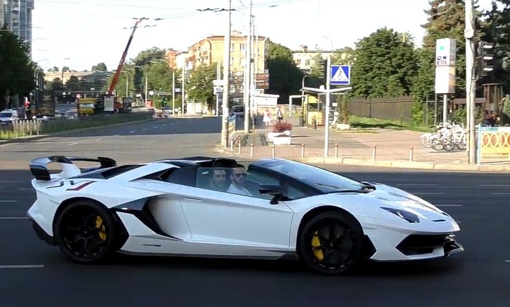 Lamborghini Aventador SVJ, самые быстрые авто в Украине, самые быстрые серийные автомобили, суперкары в Украине