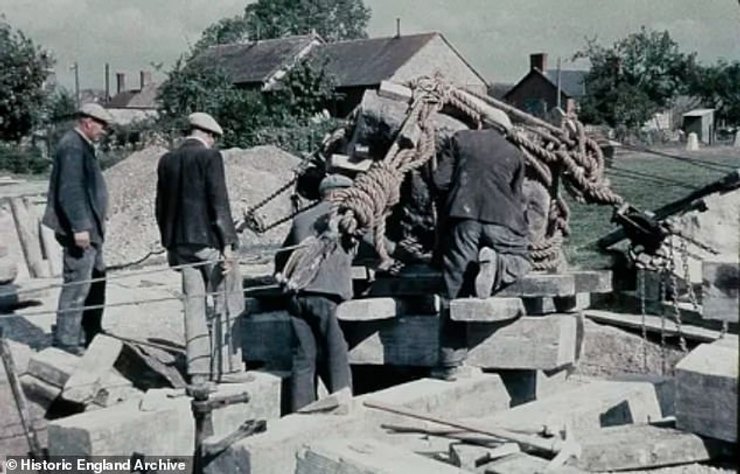 Древние камни в Англии в Эйвбери