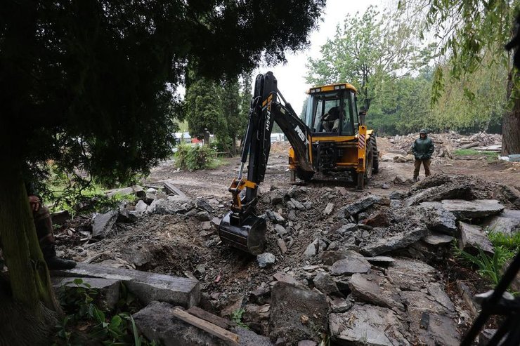 пагорб слави, ексгумація