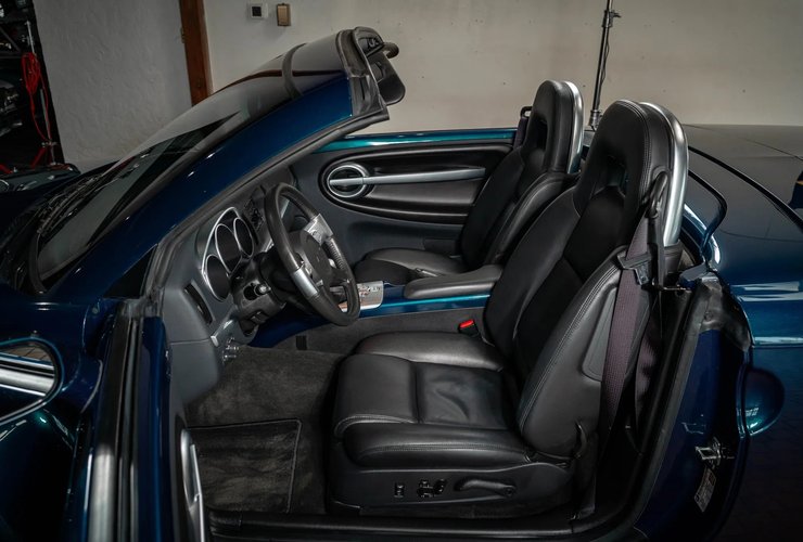 Салон Chevrolet SSR, пикап Chevrolet, капсула времени, Chevrolet SSR 2005