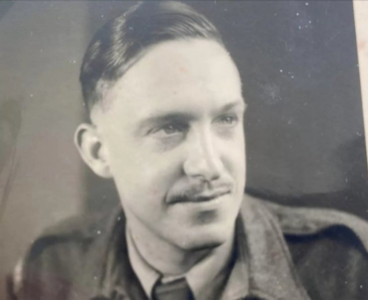 Лесли Лемон