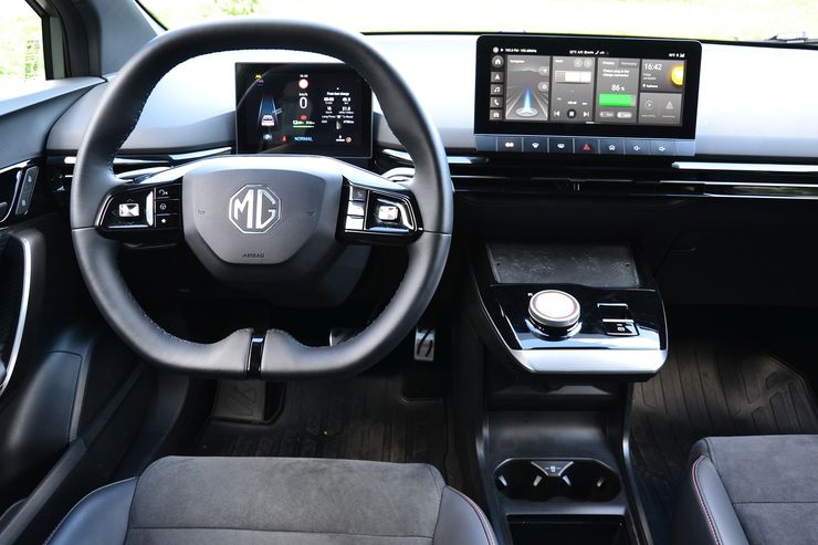 Салон MG4, новый MG4 XPower, новый MG4, новый MG4, электромобиль MG4, MG4