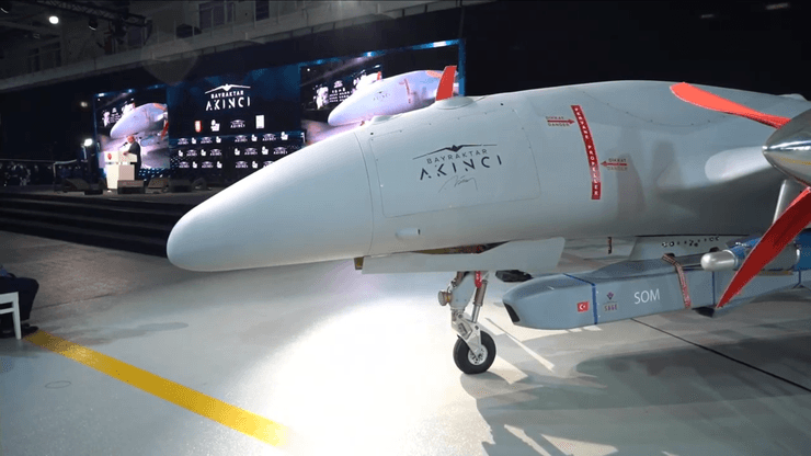 Акынджи с крылатой ракетой серии SOM