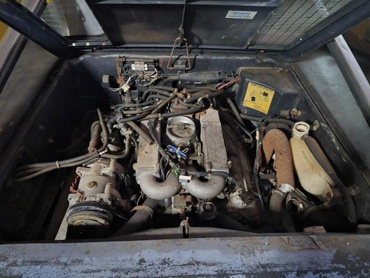 Двигун DeLorean DMC-12