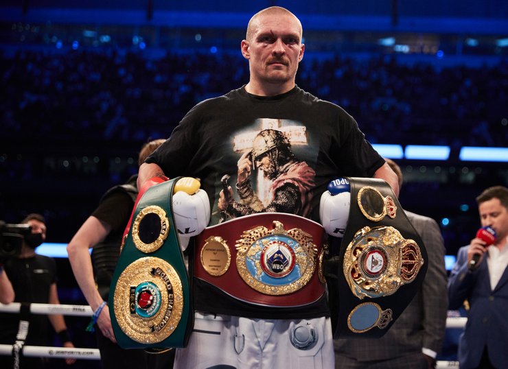 Олександр Усик, пояси Усика, пояси WBA, пояси WBO, пояси IBF, пояси IBO