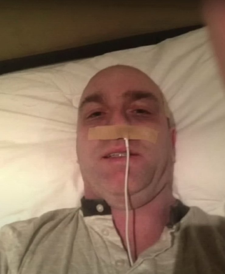 Джейди Кэри с проволокой в носу занимался мошенничеством со сборами