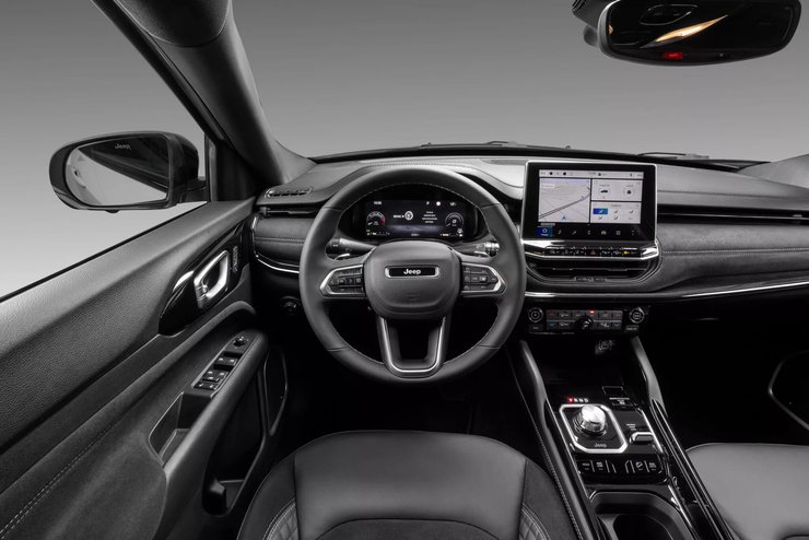 салон Jeep Commander