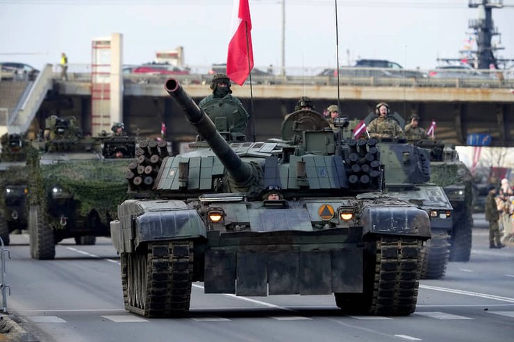 танк PT-91 Twardy, польский танк, модернизация танковых подразделений, Войско польское, польская армия