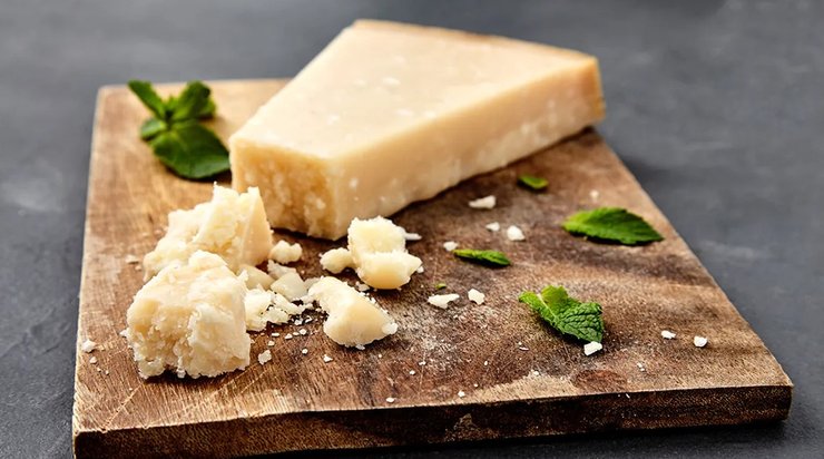 Сыр пармезан, как делают сыр, как делают пармезан, люди отказались от сыры, молочные продукты, сычужный фермент