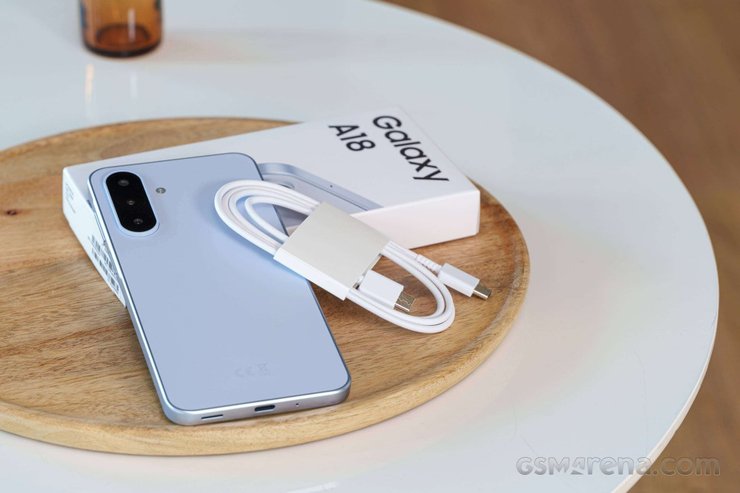 Комплектация Samsung Galaxy A18