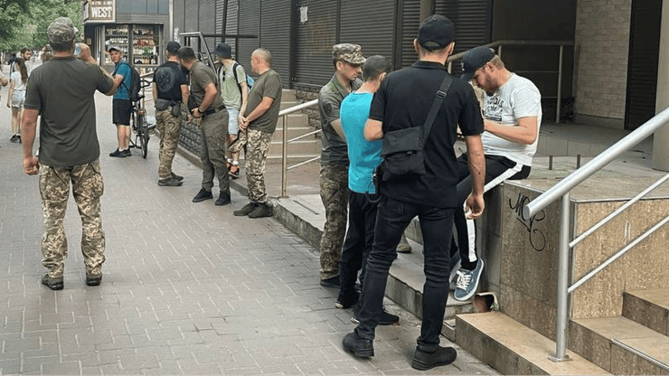 Мобилизация повестки, мобилизация 2023,  Всеобщая мобилизация 2023, тотальная мобилизация Украина, проверка военкоматов, как пожаловаться на ТЦК, коррупция в военкоматах