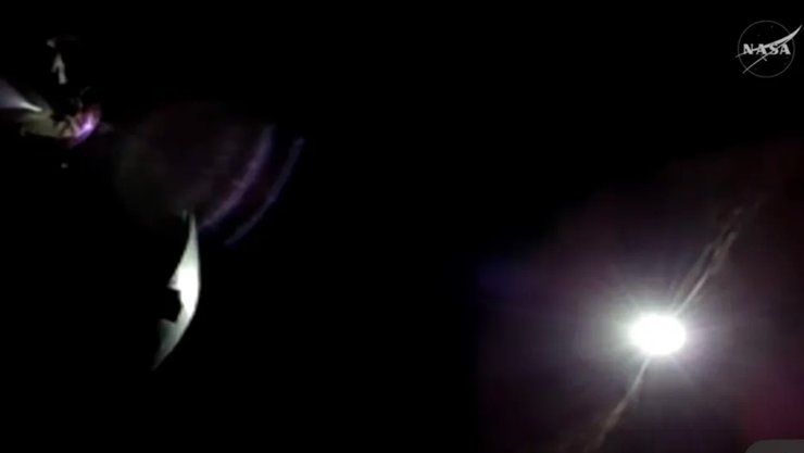 Місяць Артеміда-2