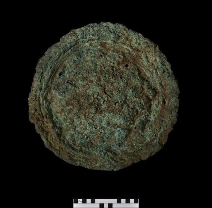 клад, Римская империя, находка, остров, Англси, поисковик, история, Великобритания, металлоискатель, брошь, монеты, источник, археология, археолог