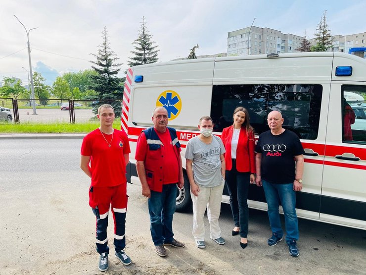 Дмитрий Кулеба, людмила Иванова, андрей иванов, муж в беларуси, операция, операция на почках