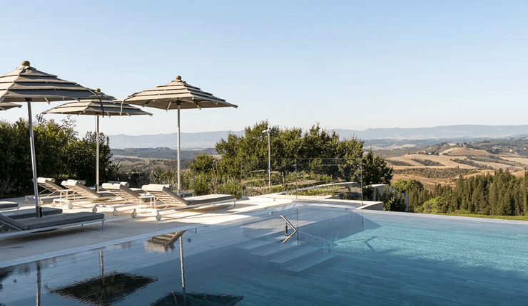 Заброшенную деревню превратили в курорт, курорт, место отдыха, миллиардер, семья миллиардера, вилла, продажа дома, недвижимость