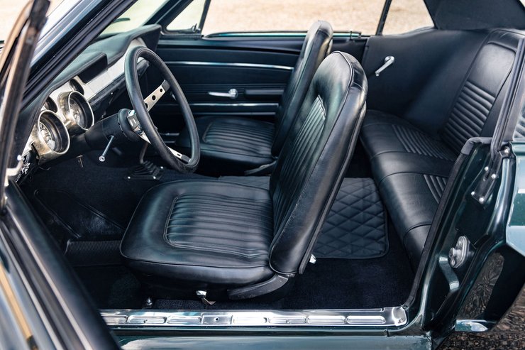 авто Жана-Поля Бельмондо, авто Бельмондо, Жан-Поль Бельмондо, Ford Mustang, Ford Mustang 1966, Le Marginal