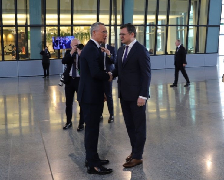 дмитрий кулеба, нато, альянс нато, йенс столтенберг, кулеба и столтенберг