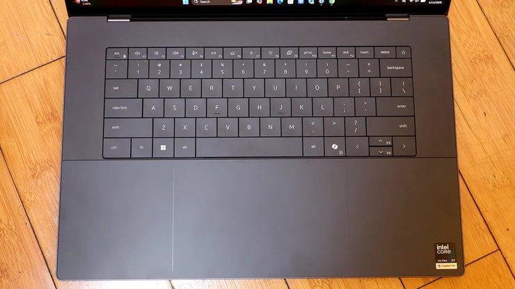 Dell XPS 16 клавіатура