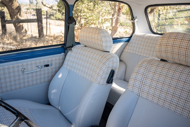 Интерьер Мини, Mini 1971, электромобиль Mini, электрокар Mini
