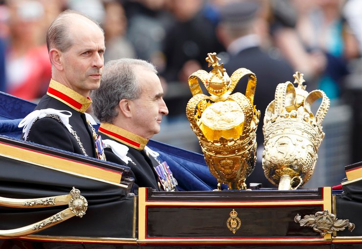 похороны королевы, лакей королевы, пол уайбрю