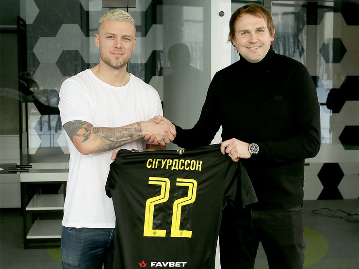 Рагнар Сигурдссон, Футбол, ФК Рух, УПЛ, Владимир Лапицкий, Иван Федько