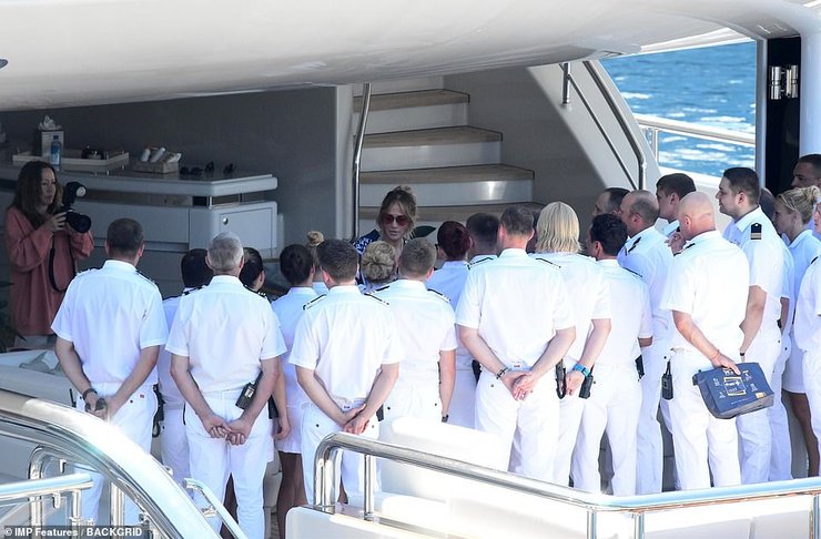 Дженнифер Лопес, сен-тропе, яхта