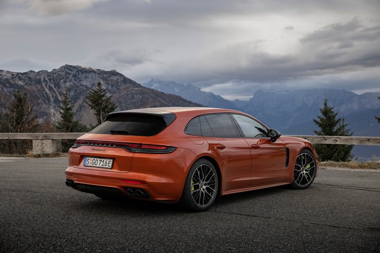 Porsche Panamera 4 Sport Turismo, Универсал Porsche Panamera, Porsche Panamera