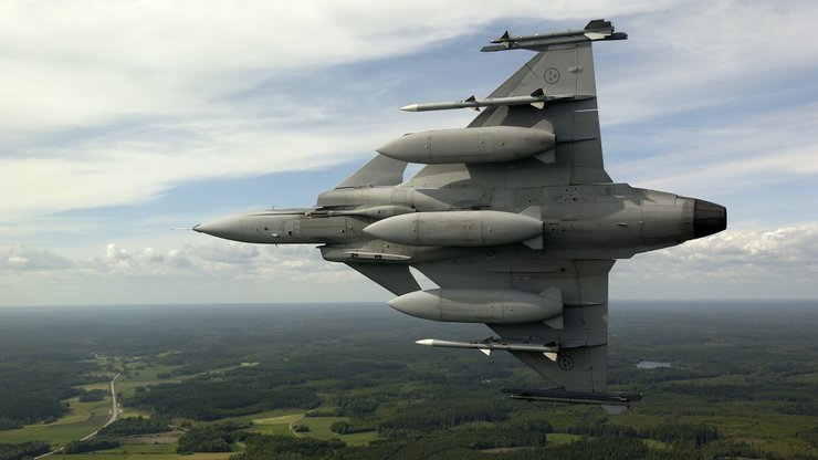 Політ винищувача Gripen
