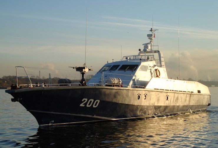 фото патрульного катера проекта Соболь ВС РФ, пораженного 30 апреля