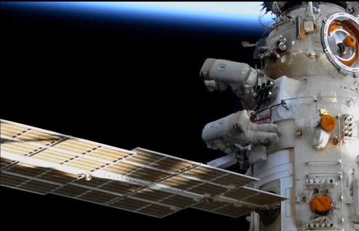 Олег Артем'єв, Денис Матвєєв, космонавти, МКС, модуль Наука, ERA