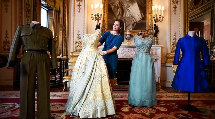 Королева Елизавета, экономная королева, букингемский дворец, наряды королевы, экономия