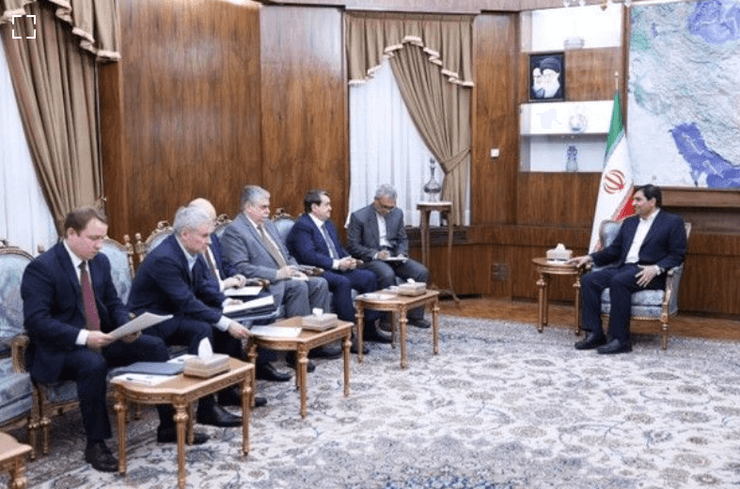 Андрей Харченко (крайний слева) на встрече с первым вице-президентом Ирана в январе 2023 года