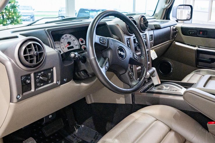 салон Hummer H2, Hummer H2 2004, капсула времени