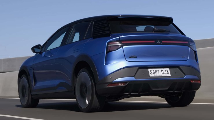 Автомобиль 2027 года Mitsubishi ASX VR-e