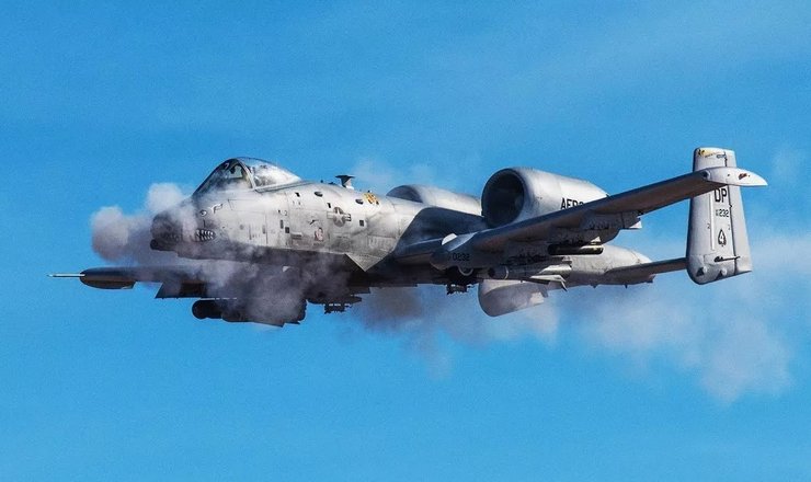 штурмовик A-10, штурмовик A-10 Thunderbolt, Thunderbolt, самолет A-10