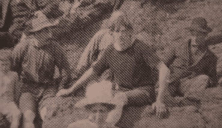 Путешественника во времени обнаружили на фотографии 1917 года
