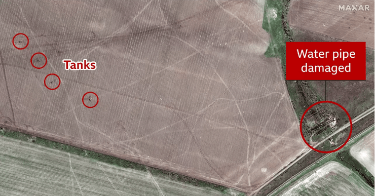 Российские танки заметили вблизи участка взрыва