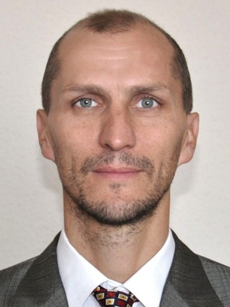 Олег Попов, фото