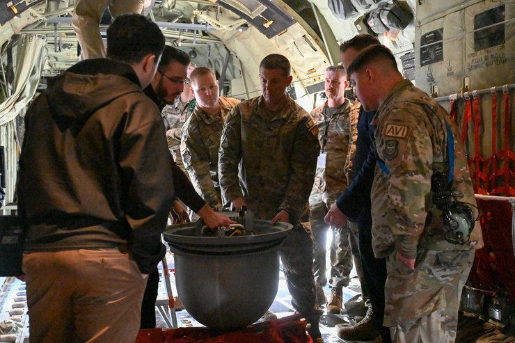 спутниковая связь ВВС США