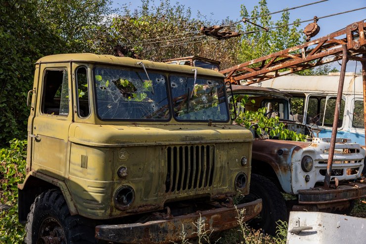 оккупанты разворовали утр-2