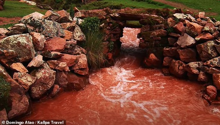 красная река в перу